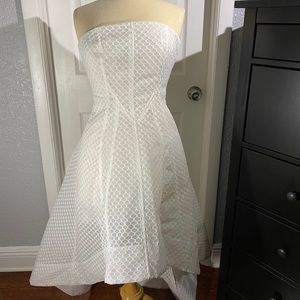 White dress, Worn NEVER
